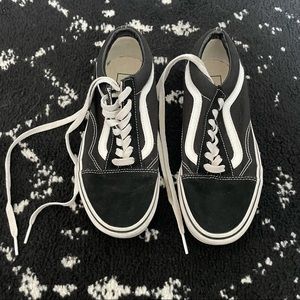 Vans Black & White Old Skools